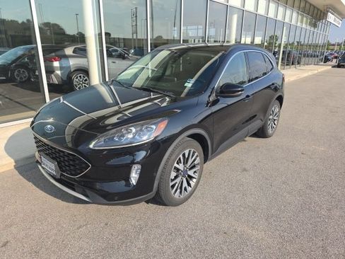 Used 2020 Ford Escape Titanium AWD/4WD image 2