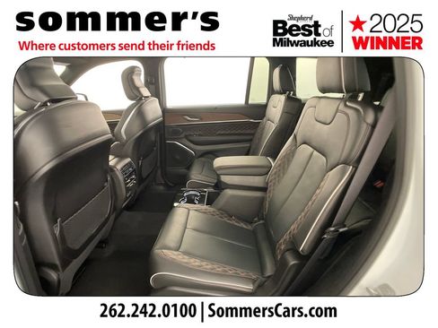 Used 2025 Jeep Grand Cherokee L Summit w/ Obsidian Package AWD/4WD image 23