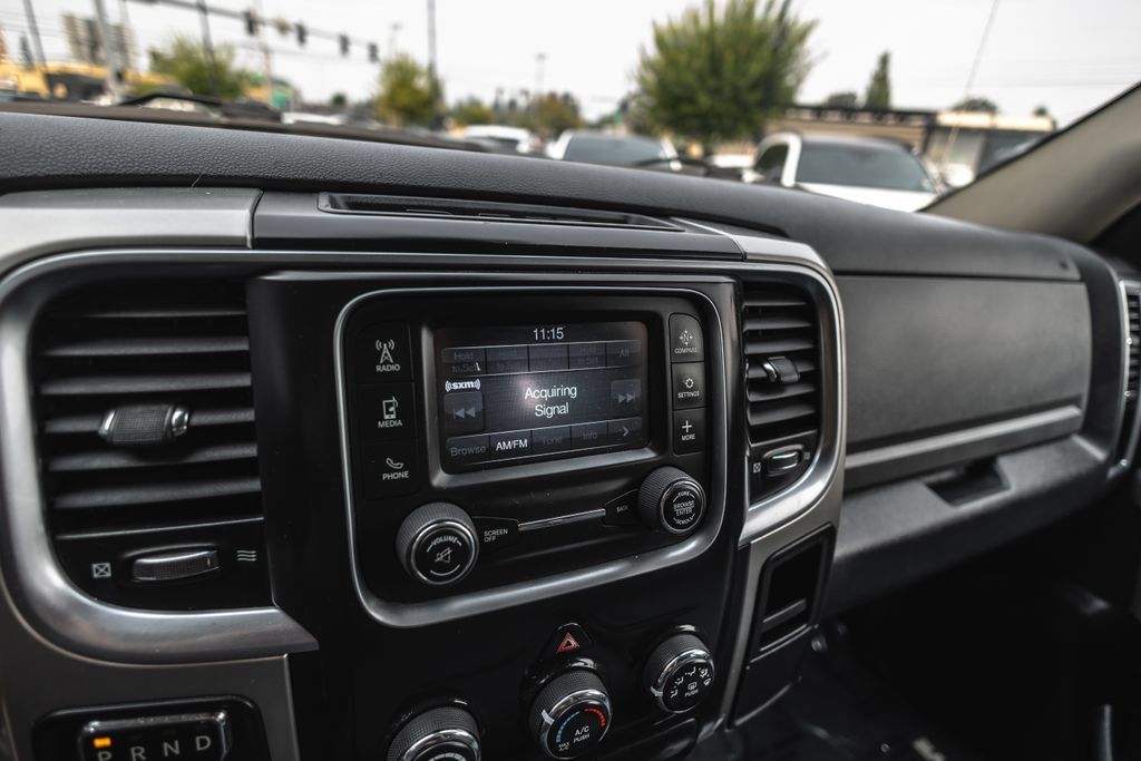 Used 2016 RAM 1500 Classic SLT AWD/4WD image 15