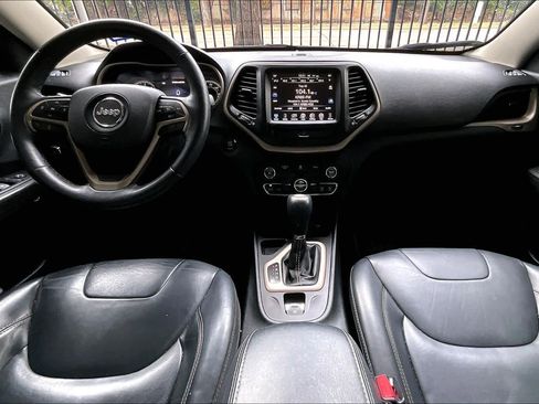 Used 2016 Jeep Cherokee Limited image 15