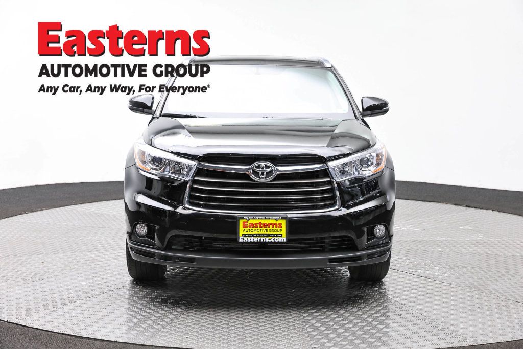 Used 2016 Toyota Highlander XLE AWD/4WD image 4