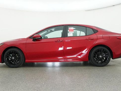 New 2026 Toyota Camry SE image 16