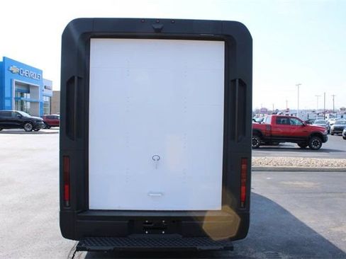 New 2025 Chevrolet Brightdrop 600 image 8