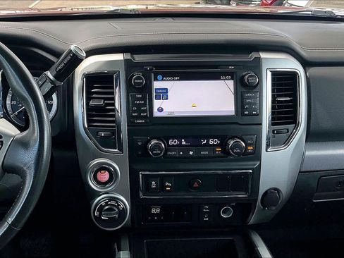 Used 2016 Nissan Titan PRO-4X AWD/4WD image 7