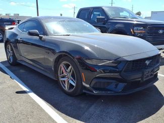 Used 2025 Ford Mustang Coupe video 1