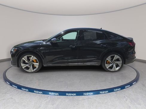Used 2023 Audi e-tron Prestige w/ Prestige Package AWD/4WD image 9