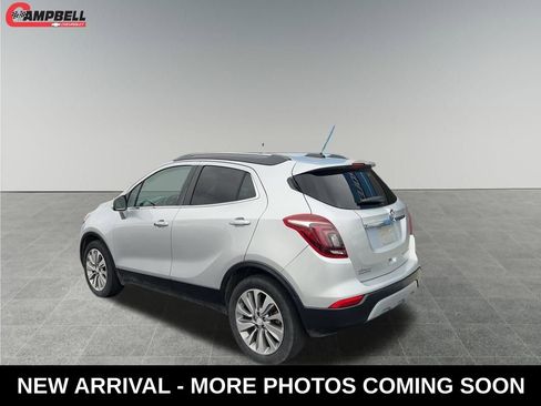Used 2019 Buick Encore Preferred image 3