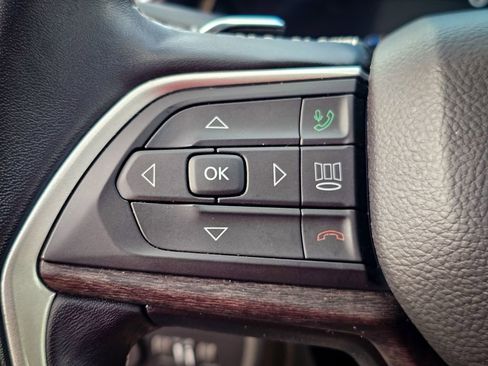 Certified 2022 Jeep Grand Cherokee L Limited image 23