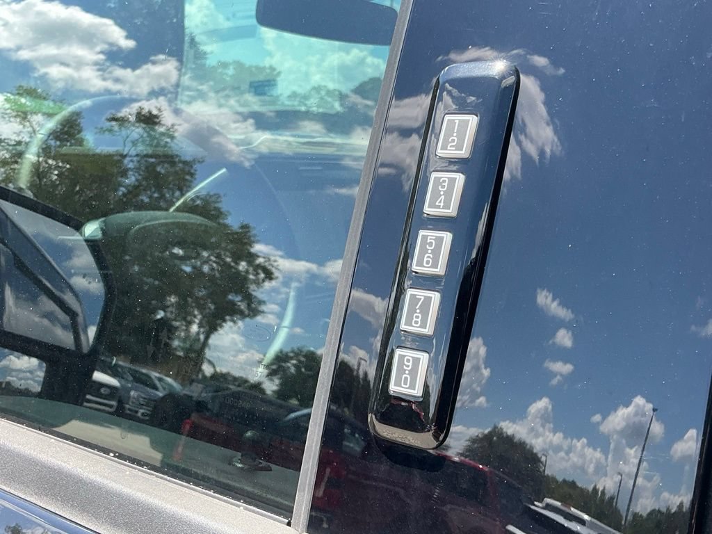 New 2026 Ford F250 Platinum AWD/4WD image 29