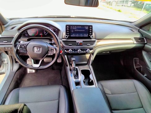 Used 2019 Honda Accord Sport image 18