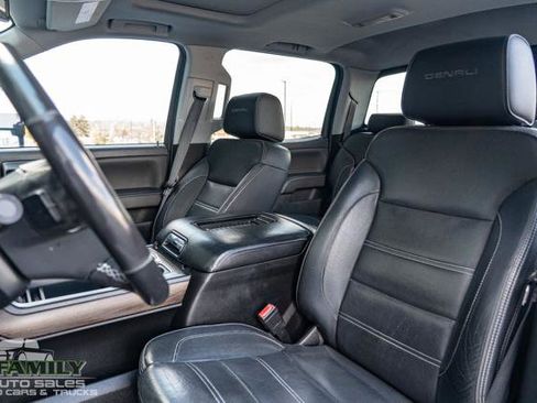 Used 2017 GMC Sierra 2500 Denali w/ Duramax Plus Package image 24