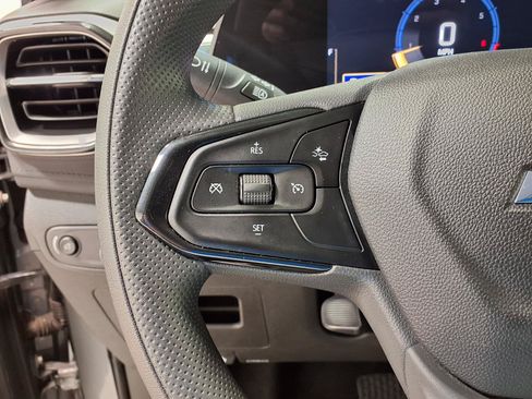 Used 2025 Chevrolet TrailBlazer LT AWD/4WD image 19