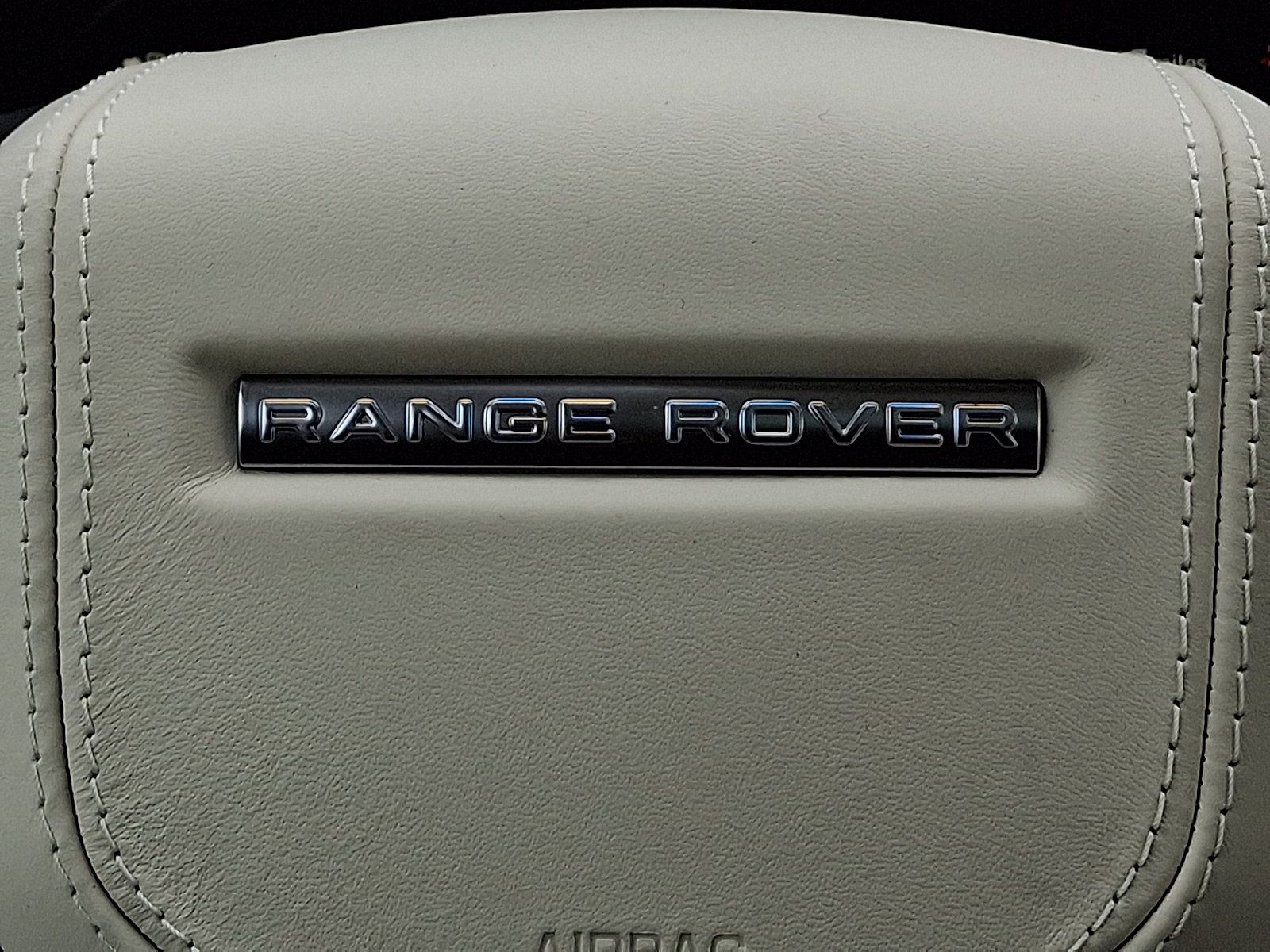 New 2026 Land Rover Range Rover Long Wheelbase SE AWD/4WD image 20