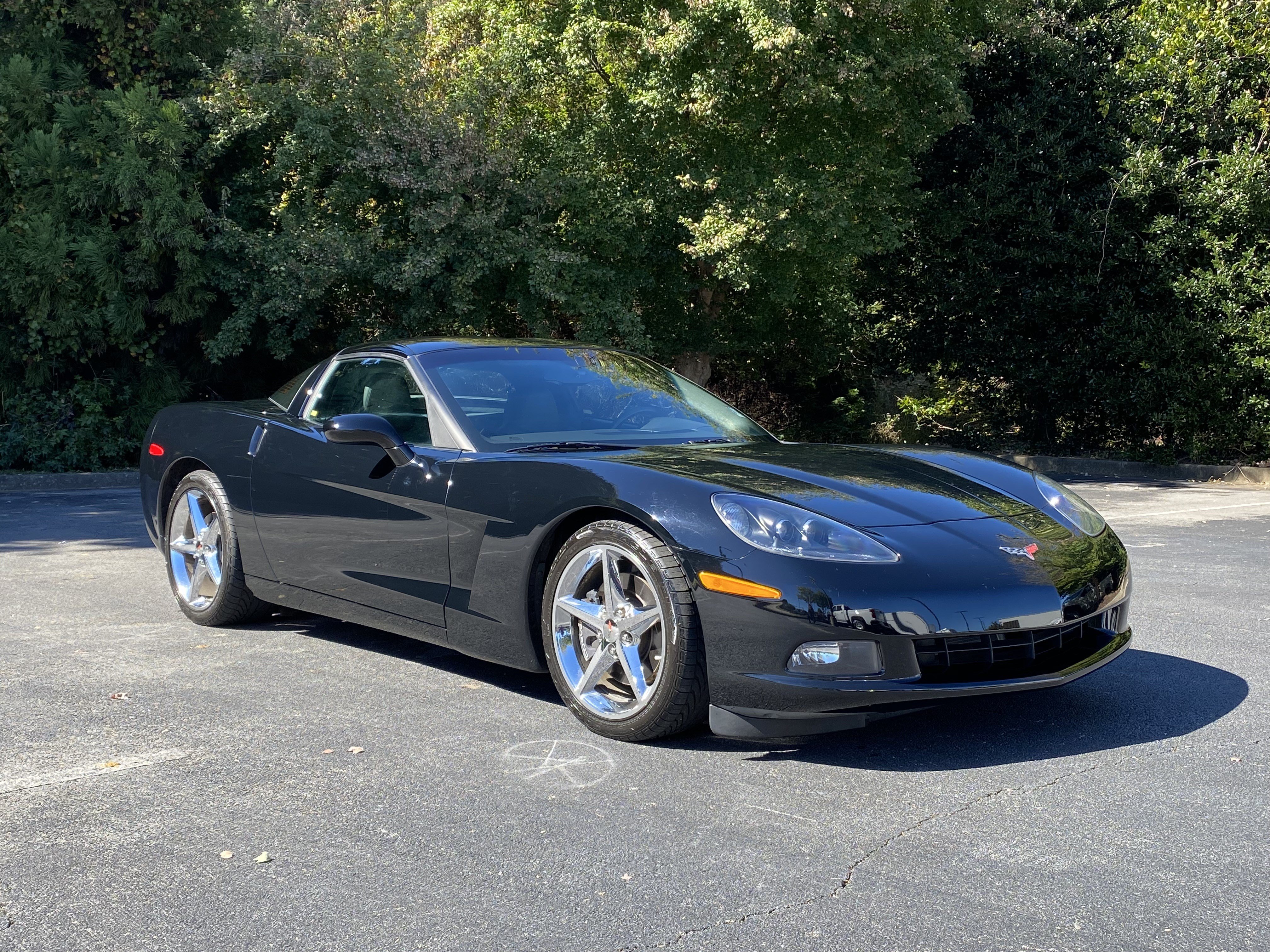 Used 2013 Chevrolet Corvette Coupe RWD image 2