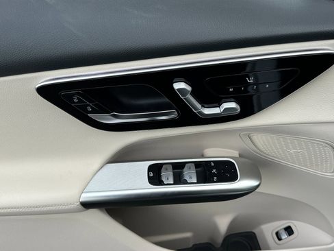 New 2026 Mercedes-Benz GLC 300 4MATIC image 11