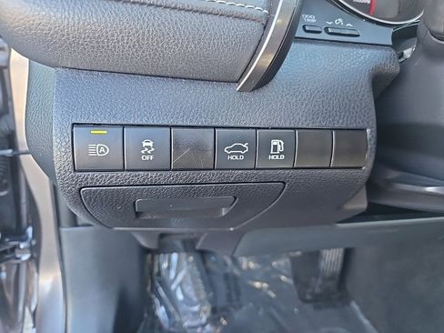 Used 2023 Toyota Camry XSE image 17