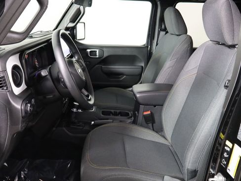 Used 2025 Jeep Wrangler Sport image 16