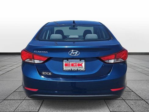 Used 2014 Hyundai Elantra SE FWD image 6