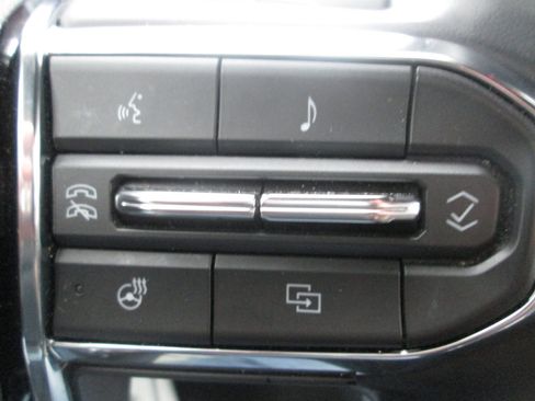 Certified 2025 GMC Acadia Elevation image 19