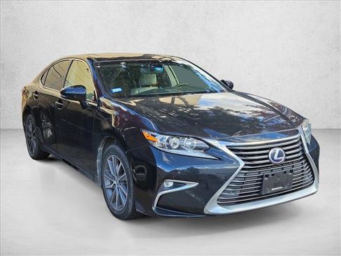 Used 2016 Lexus ES 300h w/ Premium Package w/Wood Trim image 3