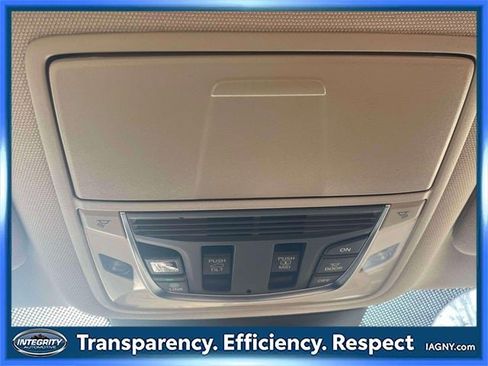 Used 2023 Acura MDX SH-AWD w/ Advance Package image 34