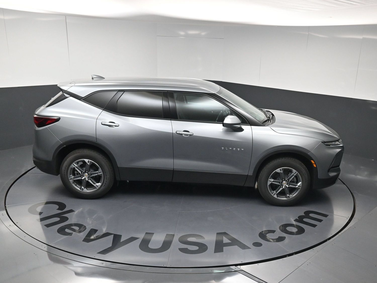Used 2026 Chevrolet Blazer LT FWD image 33