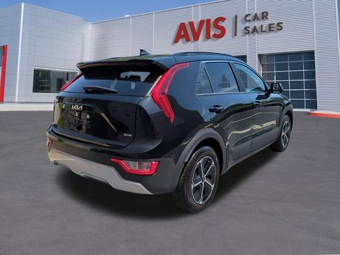 Used 2025 Kia Niro LX FWD image 6