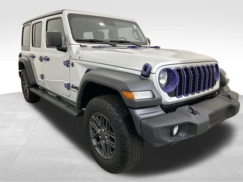 Used 2024 Jeep Wrangler Sport S image 8