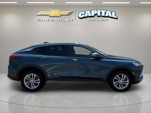 Used 2024 Buick Envista Preferred w/ Convenience I Package image 7