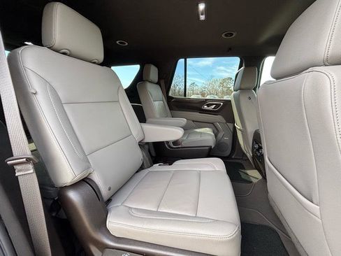 Used 2023 Chevrolet Tahoe Z71 w/ Luxury Package image 41