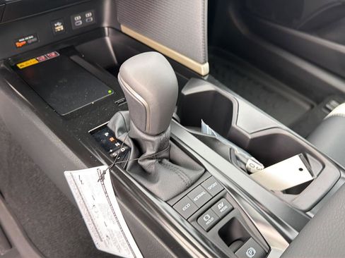 New 2026 Toyota Camry SE FWD image 27