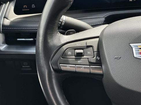 Used 2024 Cadillac XT4 Premium Luxury image 10
