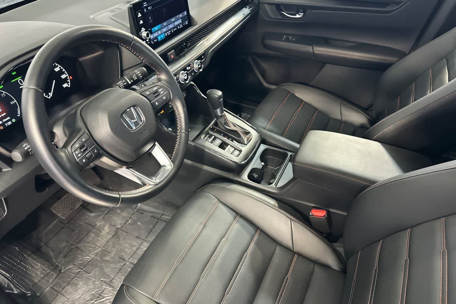 Used 2025 Honda CR-V Sport-L image 14