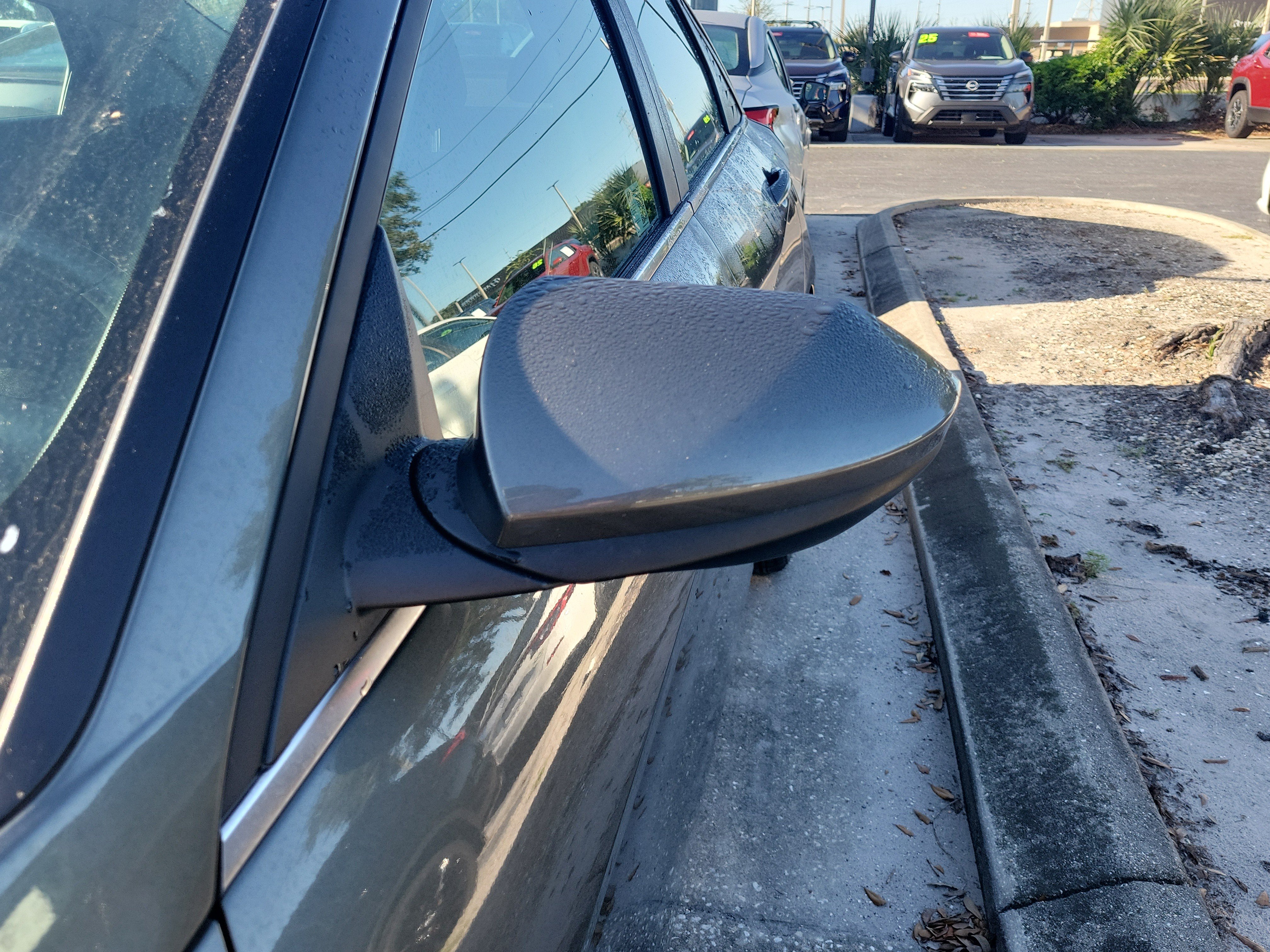 Used 2025 Hyundai Elantra SEL FWD image 5