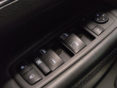 Used 2022 Jeep Grand Cherokee Limited RWD image 27