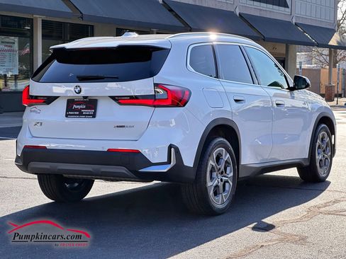 Used 2023 BMW X1 xDrive28i w/ Premium Package image 3