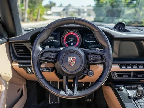 Used 2024 Porsche 911 Cabriolet image 40