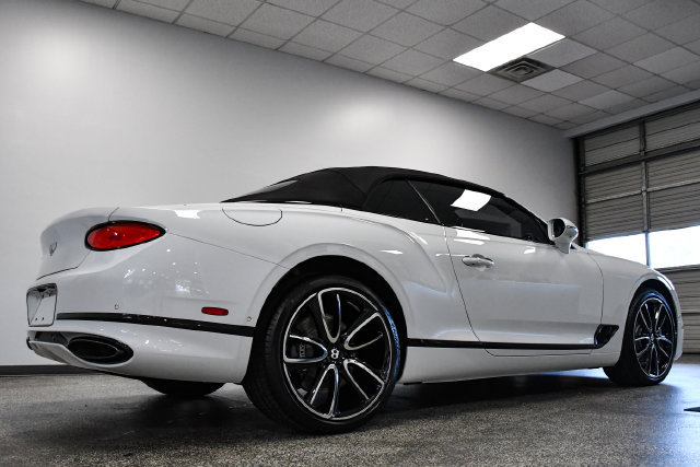 Used 2021 Bentley Continental GT Mulliner AWD/4WD image 3