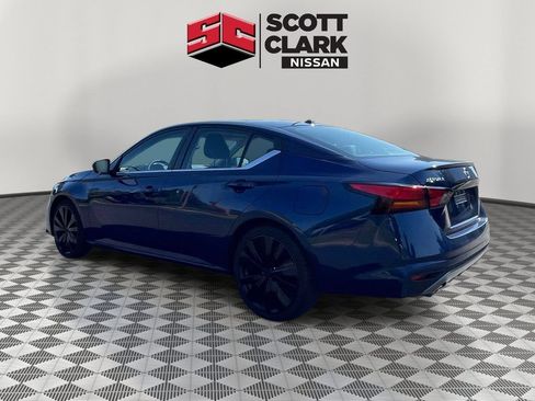 Used 2020 Nissan Altima 2.5 SR FWD image 4