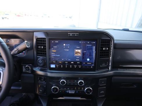 Used 2025 Ford F250 Lariat w/ Lariat Ultimate Package AWD/4WD image 17