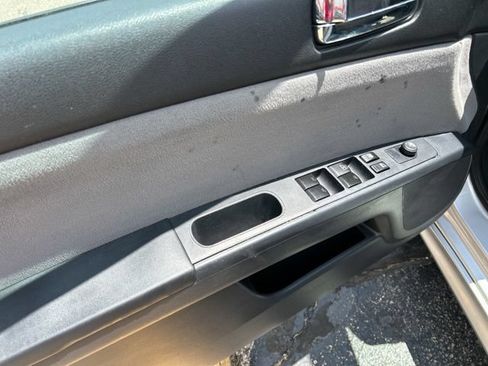 Used 2012 Nissan Sentra 2.0 SR w/ Special Edition Pkg FWD image 23