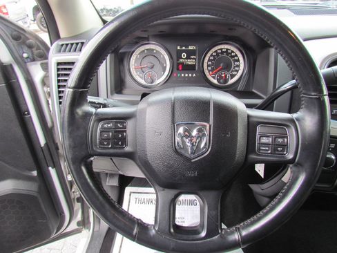 Used 2018 RAM 3500 Lone Star image 14