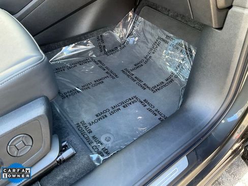 Used 2025 Audi Q6 e-tron Premium w/ Convenience Package image 65