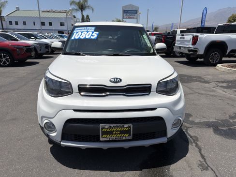 Used 2019 Kia Soul + FWD image 3