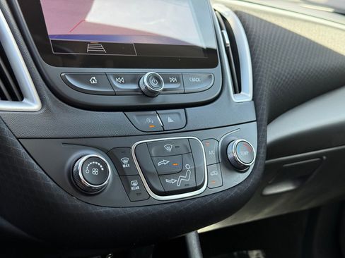 Used 2024 Chevrolet Malibu LS FWD image 25