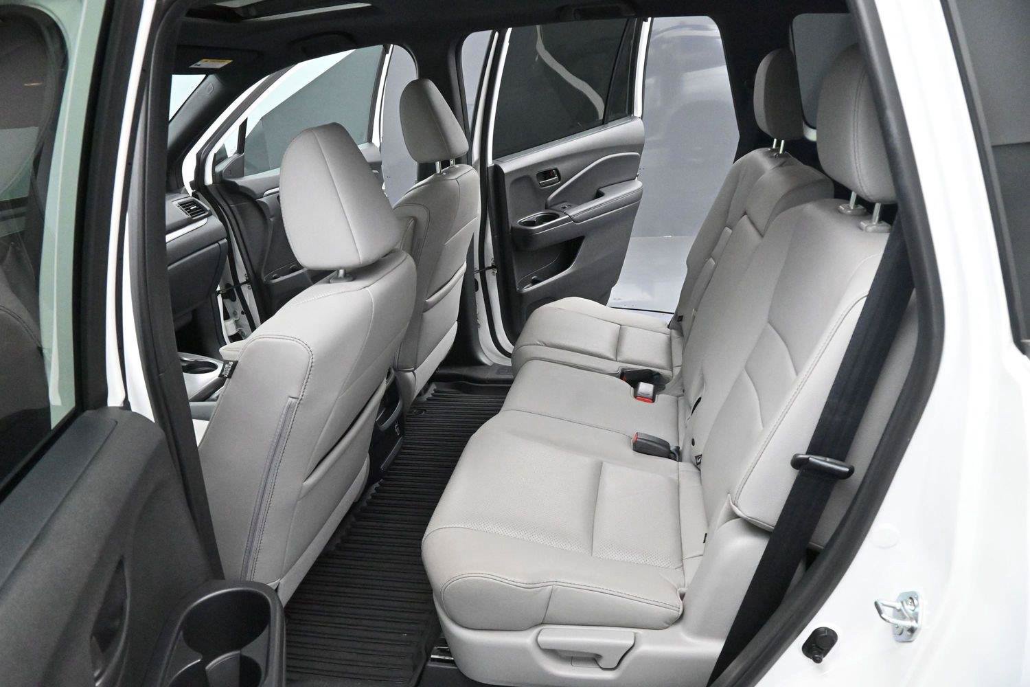 Used 2023 Honda Passport EX-L image 29