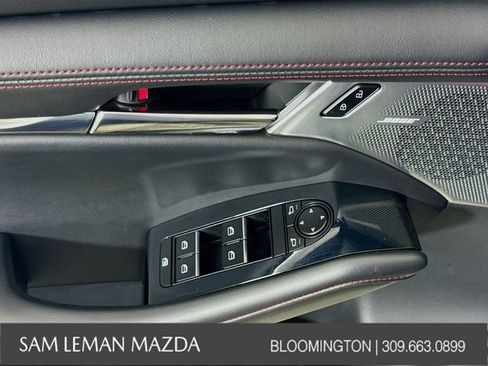 Used 2023 MAZDA MAZDA3 s AWD/4WD image 17