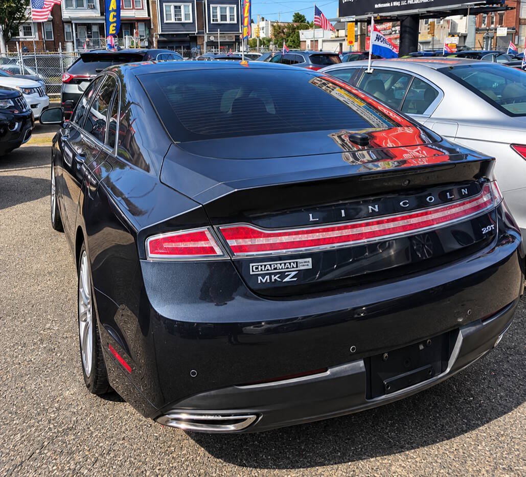 Used 2014 Lincoln MKZ AWD image 2