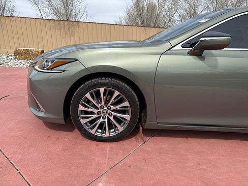 Used 2020 Lexus ES 350 w/ Premium Package FWD image 32