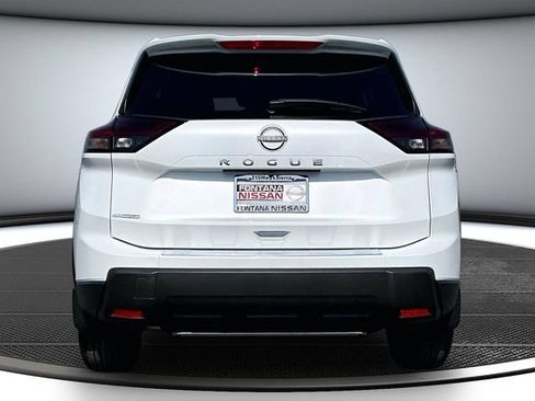 New 2026 Nissan Rogue SV w/ Cold Weather Package FWD image 4